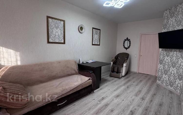 3-бөлмелі пәтер · 80 м² · 1/6 қабат, микрорайон Юбилейный 43, бағасы: 36.5 млн ₸ в Костанае — фото 18