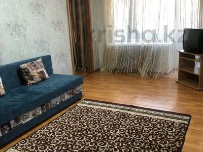 3-бөлмелі пәтер, 60 м², 2/5 қабат тәулігіне, Ермекова 62, бағасы: 13 000 〒 в Караганде, Казыбек би р-н