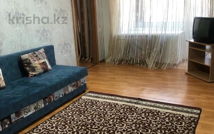 3-комнатная квартира · 60 м² · 2/5 этаж, Ермекова 62 за 13 000 〒 в Караганде, Казыбек би р-н — фото 6