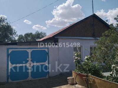 Отдельный дом · 6 комнат · 100 м² · 12 сот., Агыбай батыра 31 — Дворца школьникоа за 30 млн 〒 в Балхаше