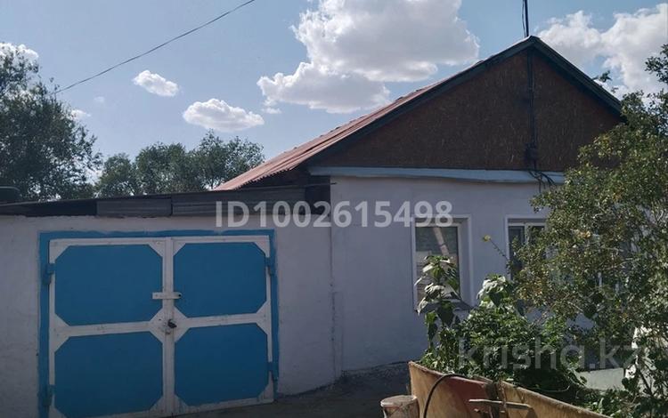 Отдельный дом · 6 комнат · 100 м² · 12 сот., Агыбай батыра 31 — Дворца школьникоа за 30 млн 〒 в Балхаше — фото 2