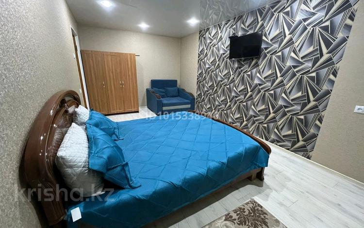 1-комнатная квартира · 40 м² · 1/10 этаж, мкр 11 за 8 000 ₸ в Актобе — фото 2