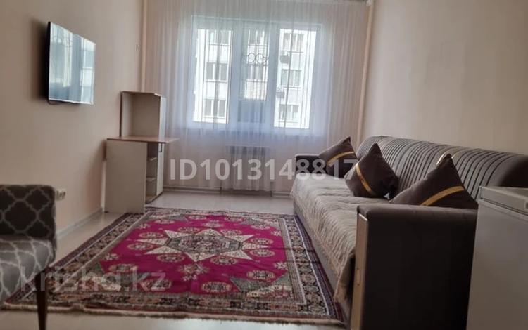 2-комнатная квартира · 59 м² · 3/3 этаж, мкр Дарабоз 23 за 300 000 ₸ в Алматы, Алатауский р-н — фото 2