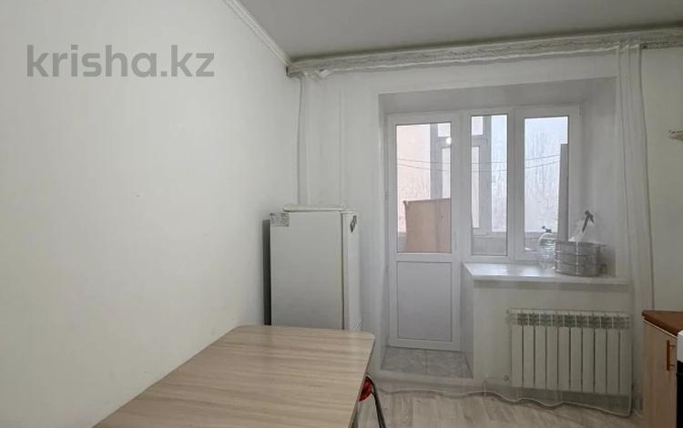 1-бөлмелі пәтер · 34 м² · 2/9 қабат, Болашақ ш/а., Бокенбай батыр, бағасы: 13 млн ₸ в Актобе, мкр Болашак — фото 5