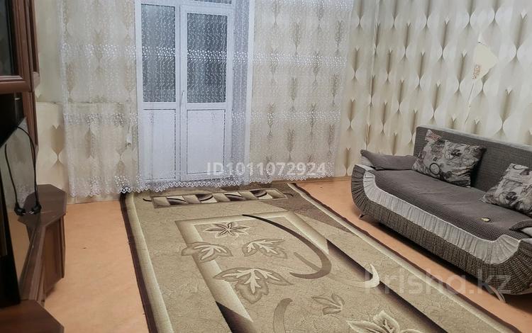 3-комнатная квартира · 60 м² · 2/2 этаж, Победы 114 — Дортехшкола, сим сим, школа искусств. за 100 000 ₸ в Караганде, Алихана Бокейханова р-н — фото 2