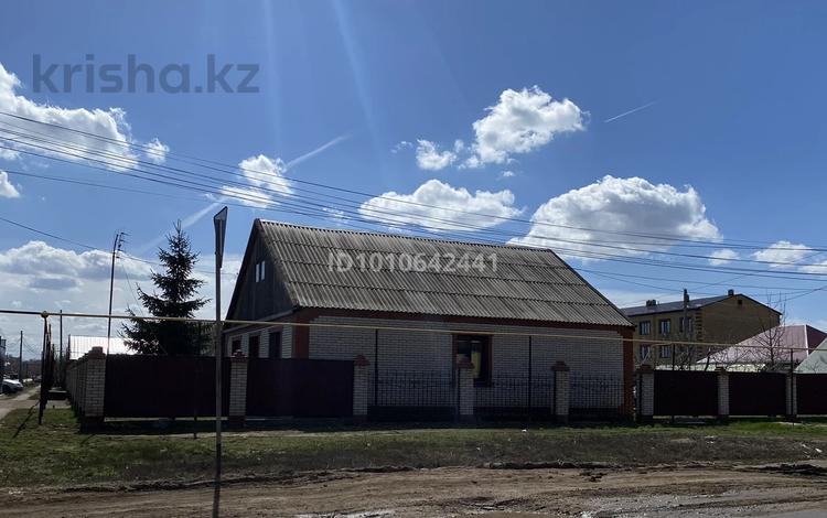 Отдельный дом · 4 комнаты · 117 м² · 10 сот., Алмалы 57 — Евразийская за 53 млн ₸ в Уральске — фото 2