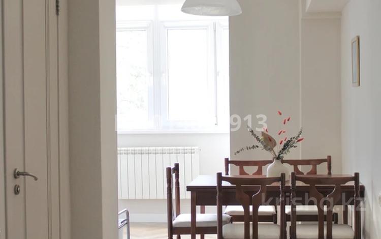 4-комнатная квартира · 95 м² · 3/5 этаж, Тулебаева — Пересечение Тулебаева Макатаева за 600 000 ₸ в Алматы, Медеуский р-н — фото 2