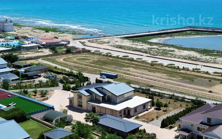 Отдельный дом · 8 комнат · 750 м² · 750 сот., мкр "Самал 2" 3 — На первой береговой линий за 750 млн 〒 в Актау, мкр "Самал 2" — фото 8