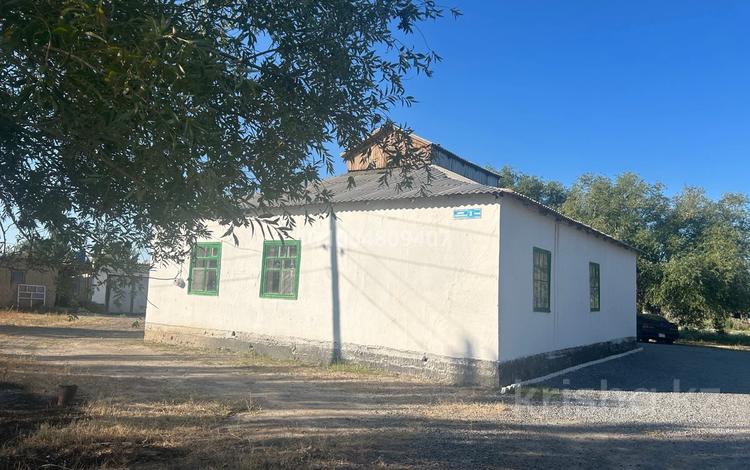 Отдельный дом · 6 комнат · 109 м² · 25 сот., Сапаралиева 3 — Село Сунак ата за 12 млн 〒 в Жанакоргане — фото 2
