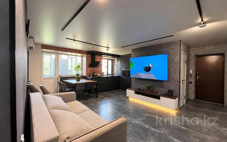 3-бөлмелі пәтер · 55.6 м² · 5/5 қабат, Бауыржана Момышулы 11, бағасы: 28 млн ₸ в Семее — фото 2