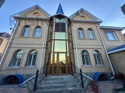 Отдельный дом · 9 комнат · 360.4 м² · 10 сот., 5-я Челябинская 9 за 280 млн ₸ в Костанае