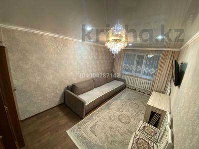 3-бөлмелі пәтер · 60.6 м² · 1/5 қабат, Майкудук, 11а микрорайон 10 — Ориентеровочно дом находится около новой поликлиники, бағасы: 16 млн ₸ в Караганде, Алихана Бокейханова р-н