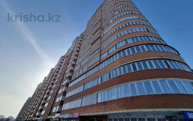 3-комнатная квартира, 130 м², 2/18 этаж помесячно, мкр Юго-Восток, Шахтеров 52 — Район Старой Корзины