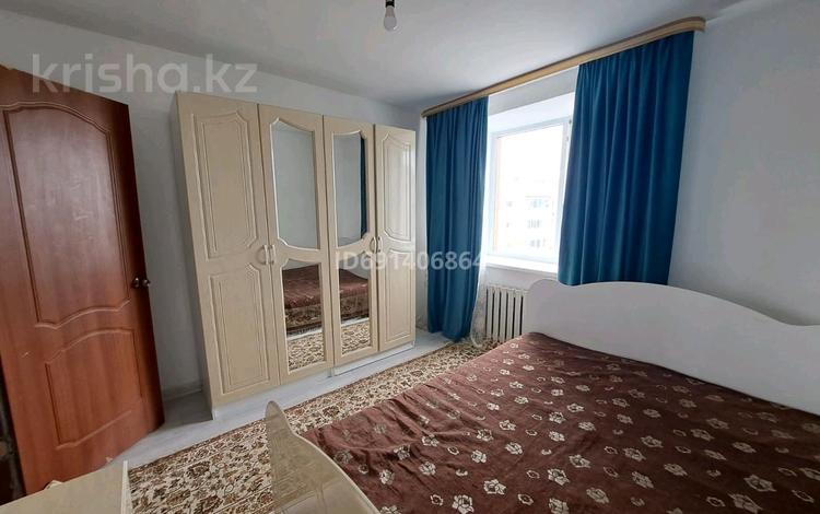 2-комнатная квартира, 64 м², 10/11 этаж, мкр 12 20