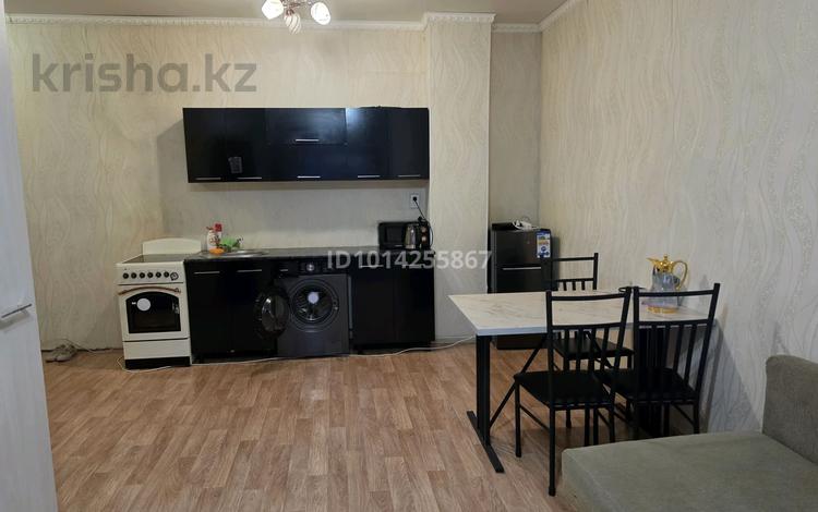 1-комнатная квартира · 32 м², мкр Кокжиек 16А за 150 000 ₸ в Алматы, Жетысуский р-н — фото 2
