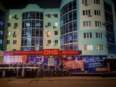 Свободное назначение, офисы, магазины и бутики, общепит, салоны красоты, фитнес и спорт, медцентры и аптеки, образование, развлечения, конференц-залы, кабинеты и рабочие места, студии · 550 м² за 1.1 млн ₸ в Актобе, мкр 12