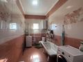 Отдельный дом · 4 комнаты · 139.4 м² · 174.4 сот., мкр Жулдыз-2, Урыс Хан за 25 млн ₸ в Атырау — фото 10