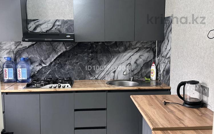 3-комнатная квартира · 65 м² · 2/4 этаж, Айбергенова 6 за 10 000 ₸ в Шымкенте — фото 2