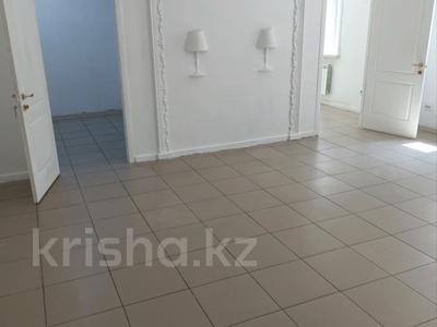 Коммерциялық жылжымайтын мүлік в Павлодарской обл.: Кеңселер, сұлулық салондары, білім орталықтары, кабинеттер және жұмыс орындары · 50 м², бағасы: 180 000 〒 Кеңселер, сұлулық салондары, білім орталықтары, кабинеттер және жұмыс орындары · 50 м², бағасы: 180 000 〒 в Павлодаре