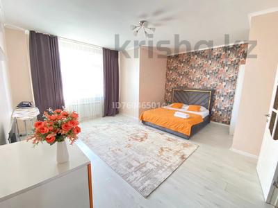 1-комнатная квартира · 50 м² · 14/18 этаж, Гагарина 133 за 15 000 〒 в Алматы, Бостандыкский р-н