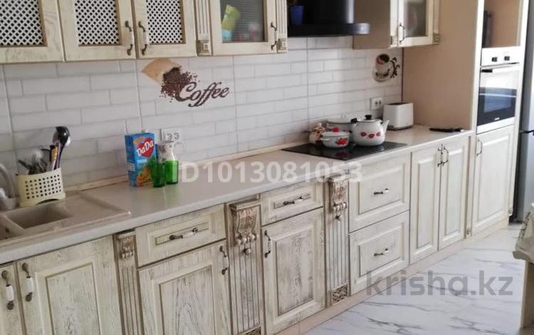 3-комнатная квартира · 95 м², Егизбаева за 450 000 ₸ в Алматы, Бостандыкский р-н — фото 2