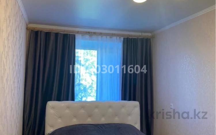 2-комнатная квартира · 45 м² · 4/5 этаж, мкр Новый Город, Бухар жырау 77 за 8 000 ₸ в Караганде, Казыбек би р-н — фото 2