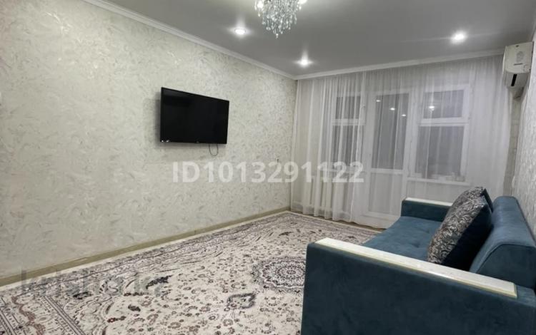 2-бөлмелі пәтер · 44.4 м² · 5/5 қабат, Қаратау ш/а. 19, бағасы: 11 млн ₸ в Таразе, мкр Каратау — фото 2