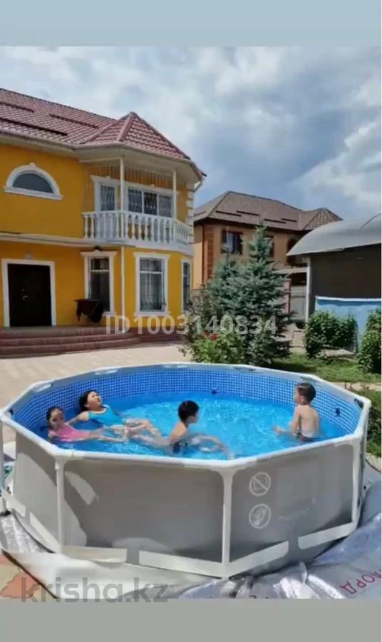 Отдельный дом · 8 комнат · 240 м² ·
