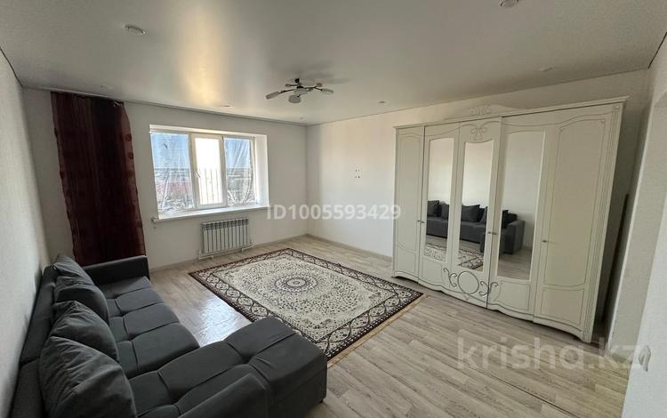 2-комнатная квартира · 80 м² · 9/10 этаж, Самал 86 за 120 000 ₸ в Уральске — фото 23