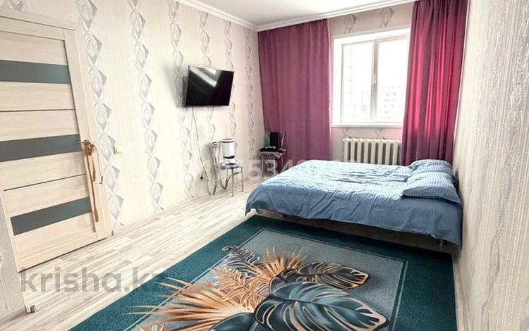 1-комнатная квартира · 36.5 м² · 7/8 этаж, Кайсенова 4 за 26 млн ₸ в Астане, Есильский р-н — фото 2
