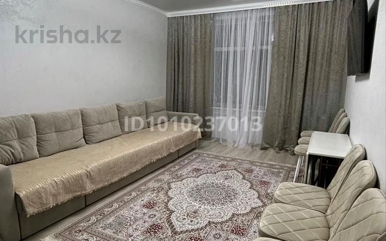 2-комнатная квартира · 60.5 м² · 5/6 этаж, Майкудук, Майкудук, мкр Голубые пруды 456/2 за 31.5 млн ₸ в Караганде, Алихана Бокейханова р-н — фото 2