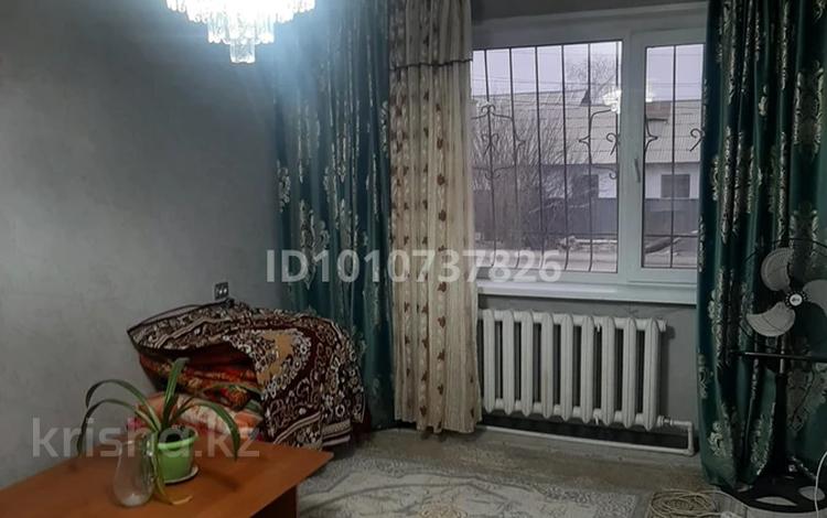 2-бөлмелі пәтер · 44 м² · 1/5 қабат, Байконурова — Возле Наурыз парка, 5 школа, Центральный рынок, бағасы: 10 млн ₸ в Жезказгане — фото 2