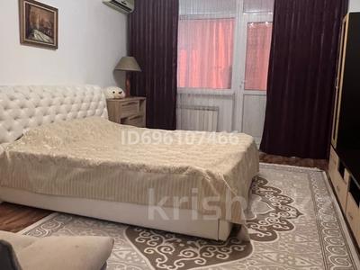 1-бөлмелі пәтер, 68 м², 8/25 қабат тәулік бойы, мкр 11 112a, бағасы: 12 000 〒 в Актобе, мкр 11