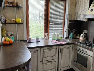 3-комнатная квартира · 47 м² · 3/5 этаж, Есет Батыра за 14.5 млн 〒 в Актобе