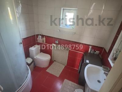 Отдельный дом · 5 комнат · 240 м² · 8 сот., мкр Теректы, Мкр Теректы Саумалькол 49 за 800 000 ₸ в Алматы, Алатауский р-н