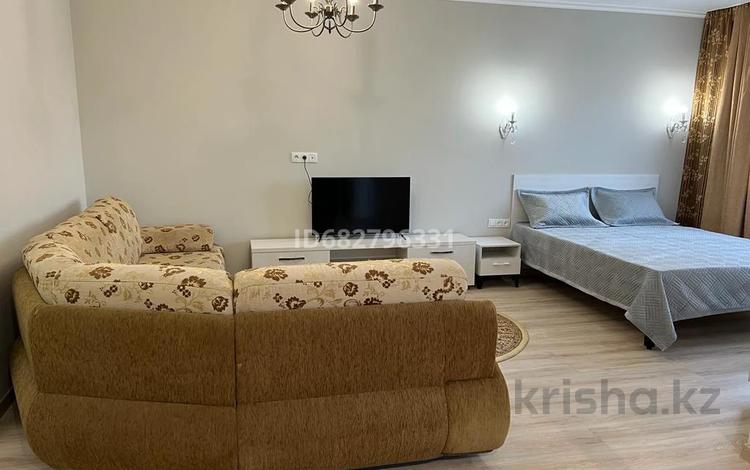 2-бөлмелі пәтер · 52 м² · 7/10 қабат, Сейфуллина 51/5 — Сейфуллина уг ул Майбороды, бағасы: 2 500 〒 в Алматы, Турксибский р-н — фото 2