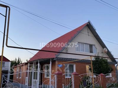 Отдельный дом · 4 комнаты · 200 м² · 6 сот., Тихоненко 165 за 48 млн 〒 в Аксае