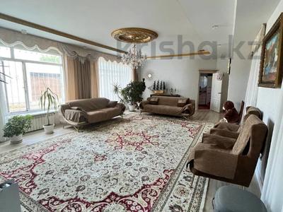 4-комнатная квартира · 196.5 м² · 1/3 этаж, Победы 32 за 59.5 млн 〒 в Костанае