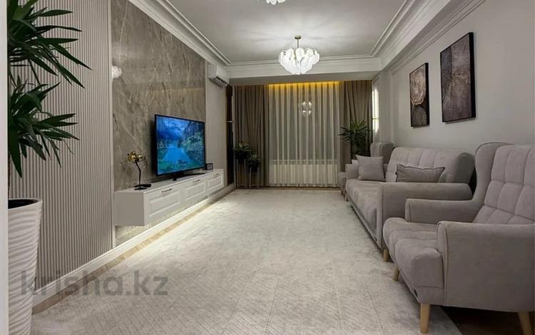 4-комнатная квартира · 130 м² · 13/14 этаж, Улы дала 39 — 84-85 Школа за 700 000 〒 в Астане, Есильский р-н — фото 2