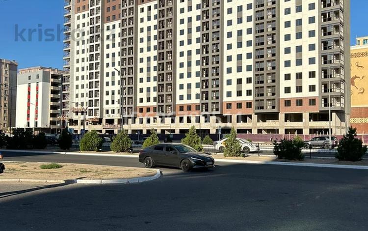 4-бөлмелі пәтер · 153.36 м² · 8/16 қабат, 16-й мкр 33/8, бағасы: 45 млн ₸ в Актау — фото 2