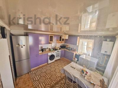 Отдельный дом · 3 комнаты · 63 м² · 5 сот., Район Автовокзала за 15 млн 〒 в Талдыкоргане