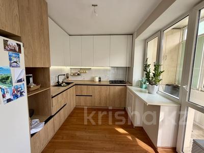 3-бөлмелі пәтер · 99 м² · 5/5 қабат, мкр Мамыр-3 16, бағасы: 70 млн ₸ в Алматы, Ауэзовский р-н
