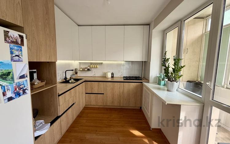 3-бөлмелі пәтер · 99 м² · 5/5 қабат, мкр Мамыр-3 16, бағасы: 70 млн ₸ в Алматы, Ауэзовский р-н — фото 81