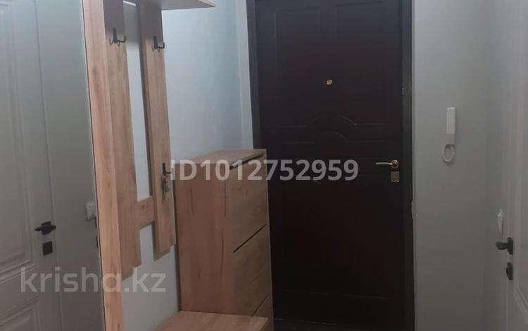 2-бөлмелі пәтер · 57 м² · 4/5 қабат, мкр Жулдыз-1 дом30, бағасы: 250 000 ₸ в Алматы, Турксибский р-н — фото 2