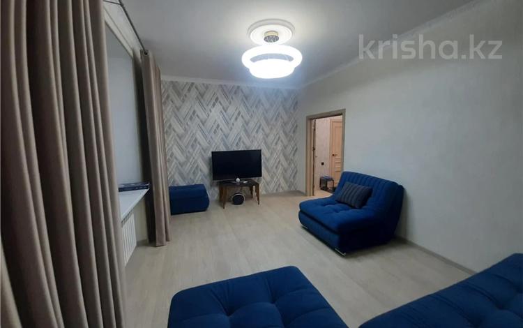 2-комнатная квартира · 54 м² · 3/3 этаж, мкр Новый Город, Алалыкина за 35 млн ₸ в Караганде, Казыбек би р-н — фото 2