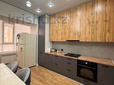 3-бөлмелі пәтер · 110 м² · 1/10 қабат, Алтын орда ш/а. 5е, бағасы: 46 млн ₸ в Актобе, мкр. Алтын орда
