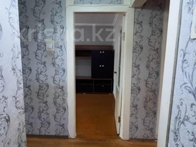 3-комнатная квартира · 61 м² · 2/5 этаж, мкр 5 за 18.8 млн 〒 в Талдыкоргане, мкр Самал