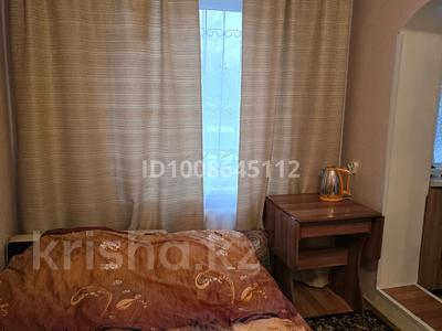 1-комнатная квартира · 16 м² · 1/5 этаж, Жарокова 217а за 10 000 〒 в Алматы, Бостандыкский р-н