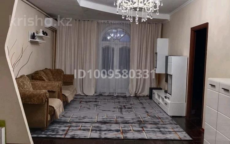 3-комнатная квартира · 95 м² · 2/2 этаж, Глинки — Рыскулова за 170 000 ₸ в Семее — фото 2
