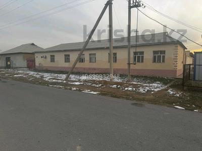 Отдельный дом · 5 комнат · 205 м² · 12 сот., Т.Рүстемов 52 — О.Дастанов за 50 млн ₸ в Туркестане